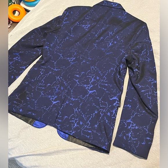 Young Men’s Suit Jacket - Picture 7 of 10